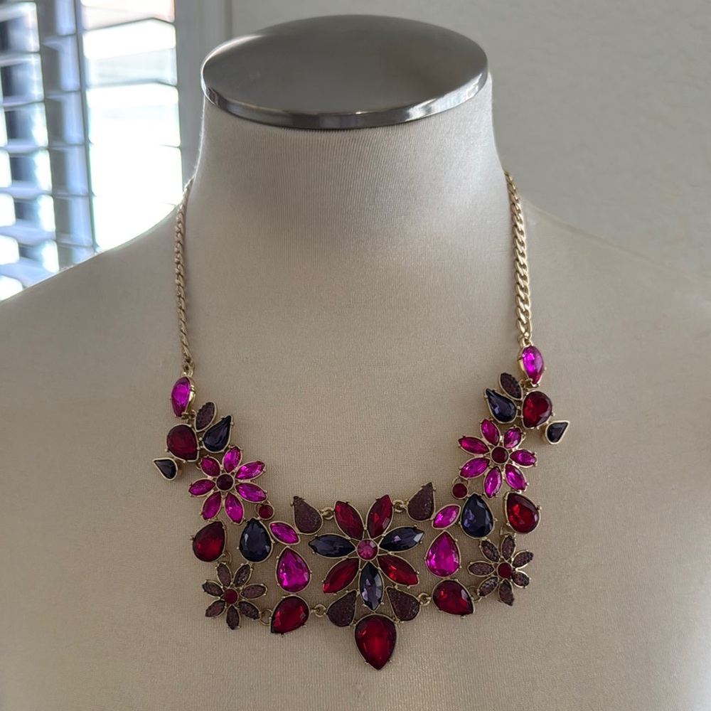 Dillards Vibrant Floral Necklace with Gemstones in Gold Setting. New With Tag